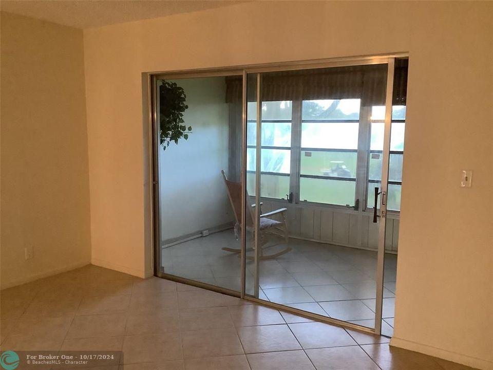 En Venta: $125,000 (2 camas, 2 baños, 930 Pies cuadrados)