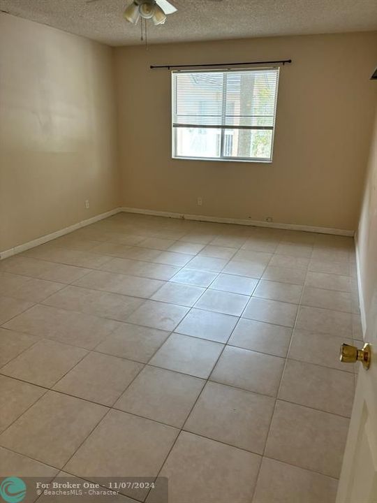 For Rent: $2,000 (2 beds, 2 baths, 850 Square Feet)