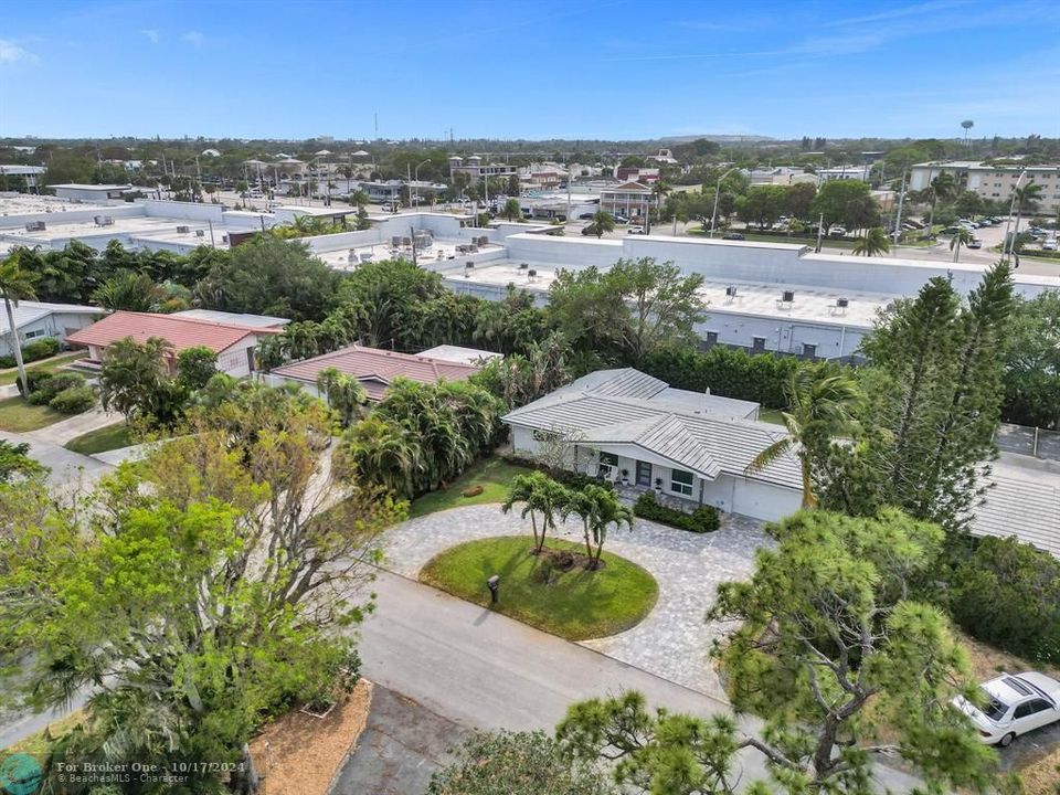 For Sale: $799,000 (2 beds, 2 baths, 1503 Square Feet)