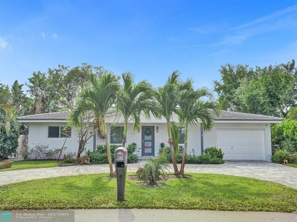 For Sale: $799,000 (2 beds, 2 baths, 1503 Square Feet)