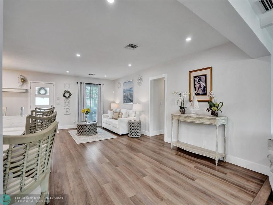 For Sale: $799,000 (2 beds, 2 baths, 1503 Square Feet)