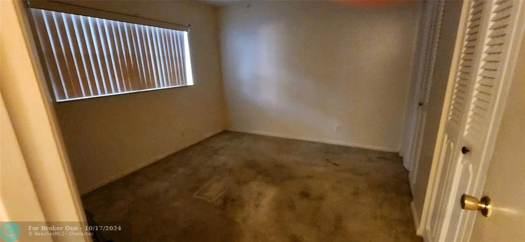 For Sale: $125,000 (2 beds, 2 baths, 920 Square Feet)