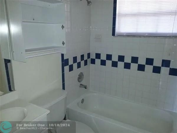 For Sale: $1,600 (1 beds, 1 baths, 6375 Square Feet)