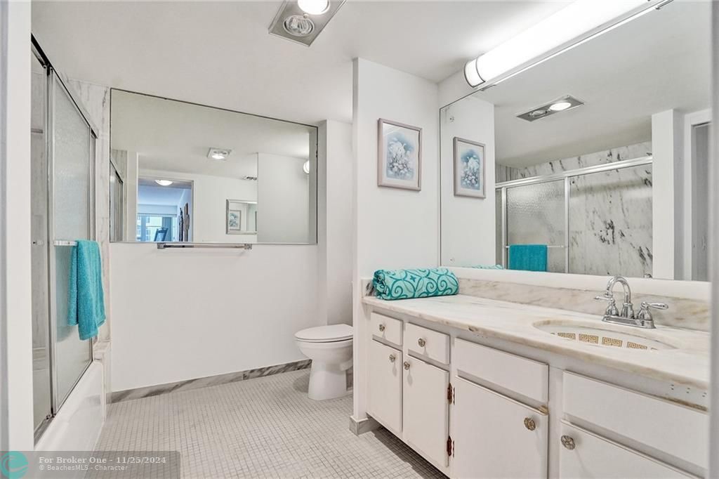 Active With Contract: $3,500 (2 beds, 2 baths, 1796 Square Feet)