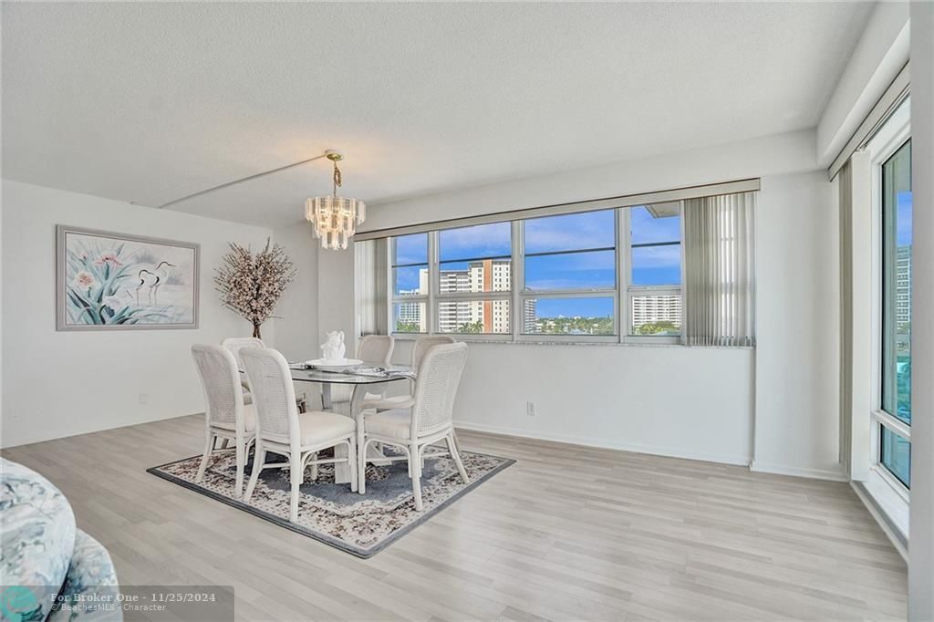 Active With Contract: $3,500 (2 beds, 2 baths, 1796 Square Feet)