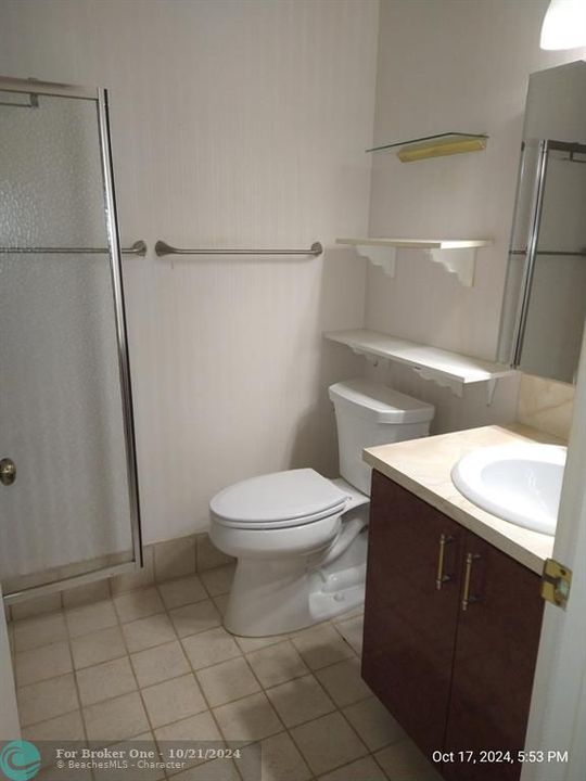 For Sale: $160,000 (1 beds, 2 baths, 1068 Square Feet)