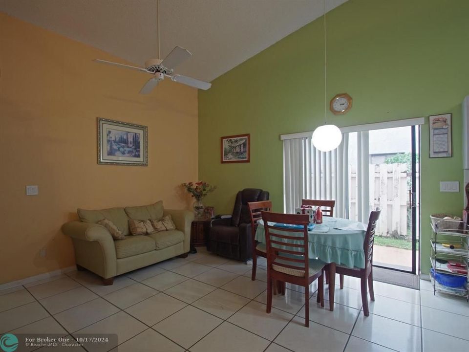 For Sale: $599,900 (4 beds, 2 baths, 2011 Square Feet)