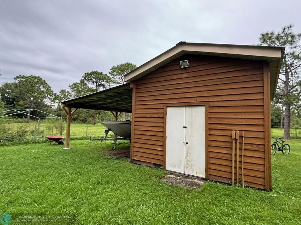 Active With Contract: $580,000 (4 beds, 2 baths, 2204 Square Feet)