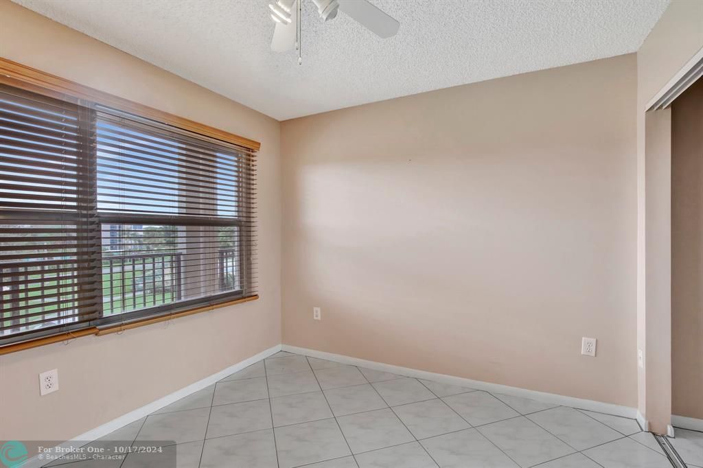 For Sale: $249,500 (2 beds, 2 baths, 1207 Square Feet)