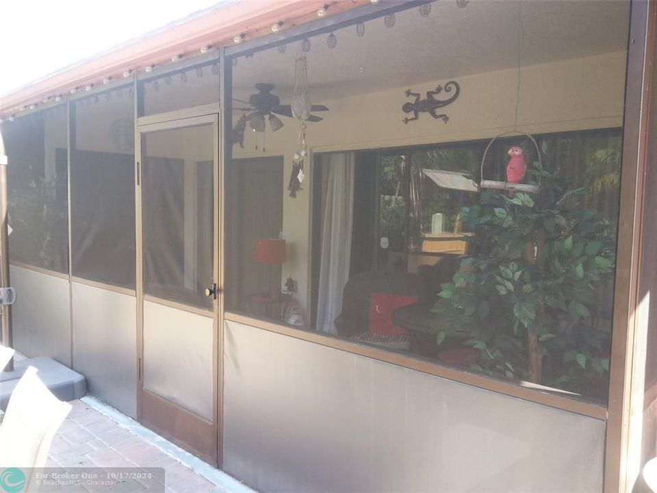 En Venta: $369,000 (2 camas, 2 baños, 1323 Pies cuadrados)