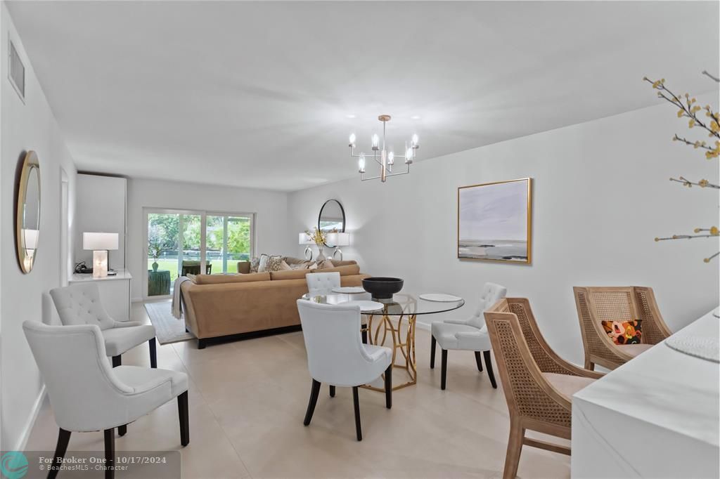 For Sale: $397,500 (2 beds, 2 baths, 1100 Square Feet)