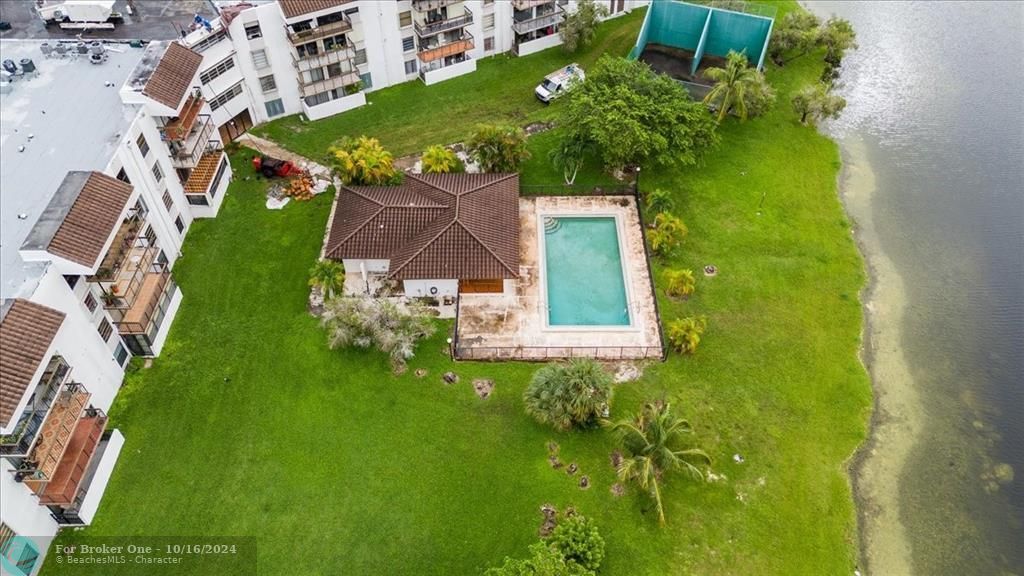 En Venta: $450,000 (2 camas, 2 baños, 1170 Pies cuadrados)