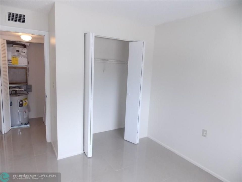 En Venta: $174,999 (2 camas, 1 baños, 708 Pies cuadrados)