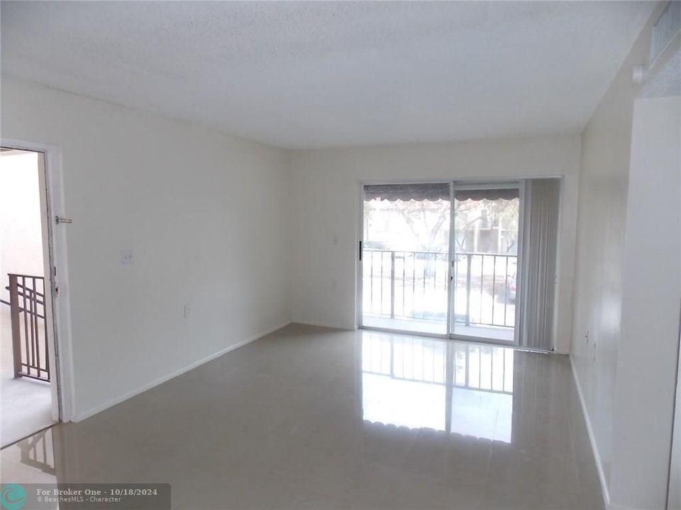 En Venta: $174,999 (2 camas, 1 baños, 708 Pies cuadrados)