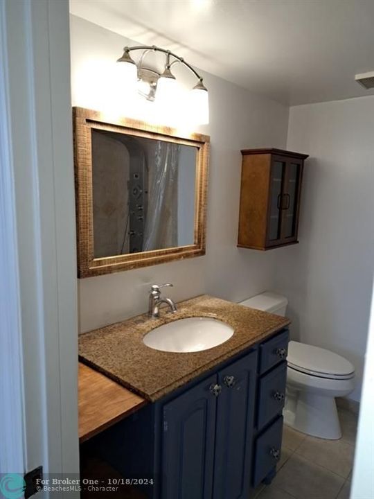 For Rent: $1,600 (1 beds, 1 baths, 822 Square Feet)