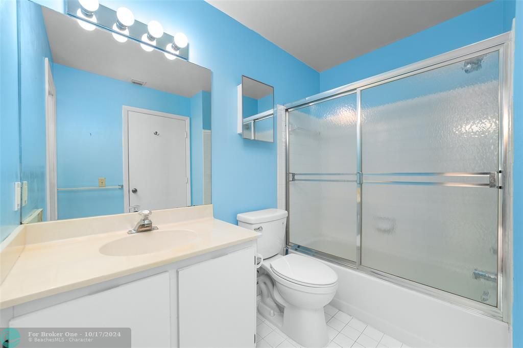 For Sale: $449,900 (3 beds, 2 baths, 1752 Square Feet)