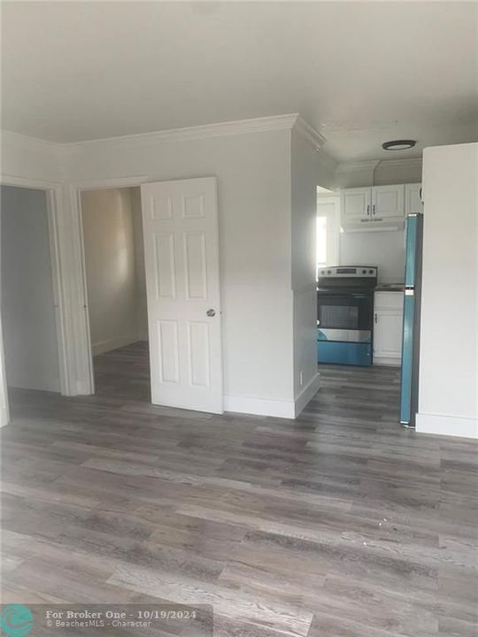 For Rent: $1,600 (1 beds, 1 baths, 3586 Square Feet)