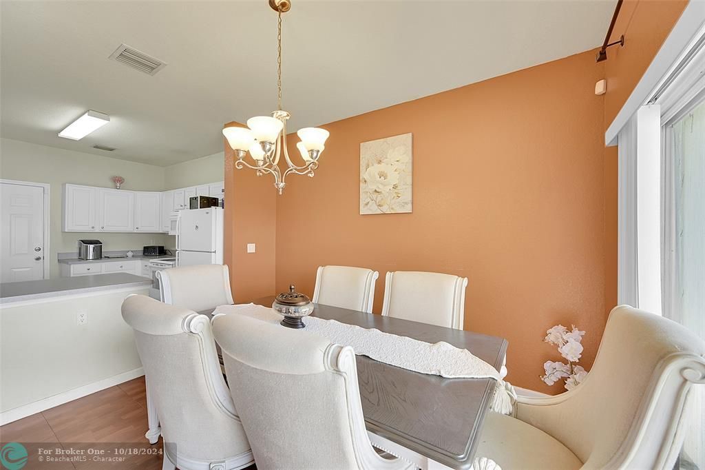 For Sale: $374,900 (3 beds, 2 baths, 1523 Square Feet)