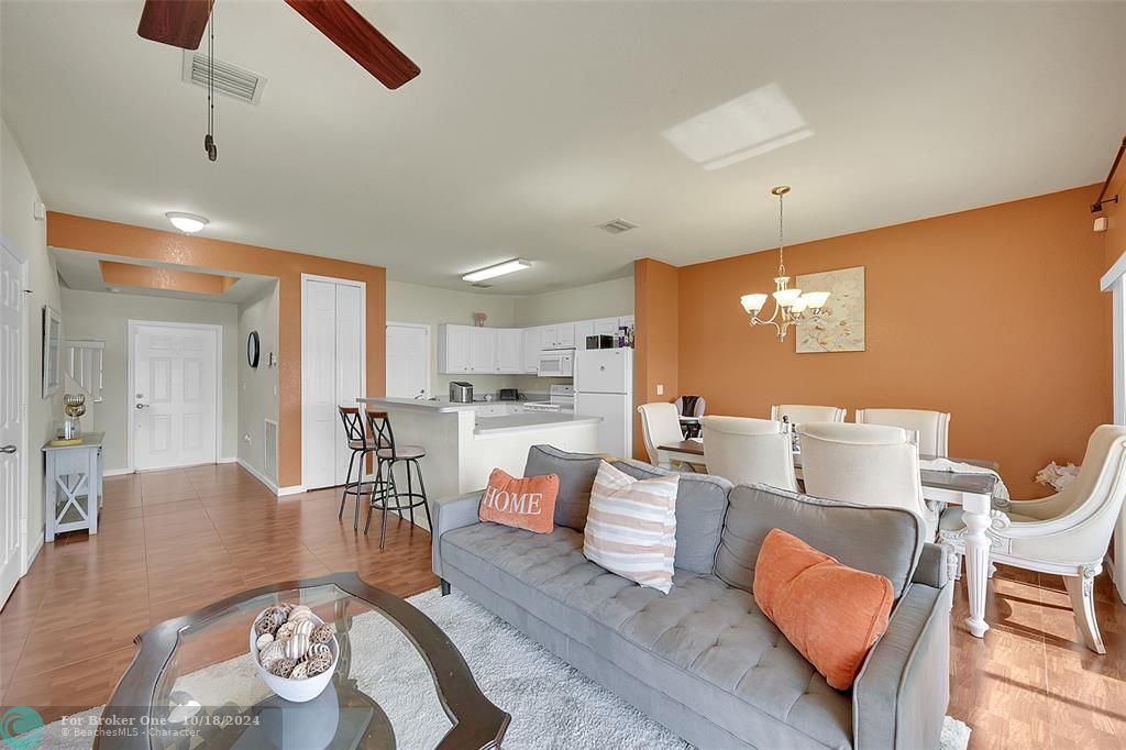 For Sale: $374,900 (3 beds, 2 baths, 1523 Square Feet)