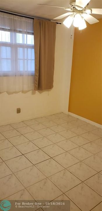 For Rent: $2,000 (2 beds, 2 baths, 970 Square Feet)