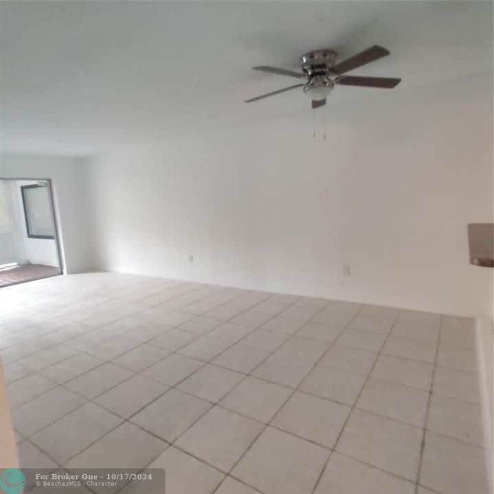 For Sale: $249,777 (2 beds, 2 baths, 1225 Square Feet)