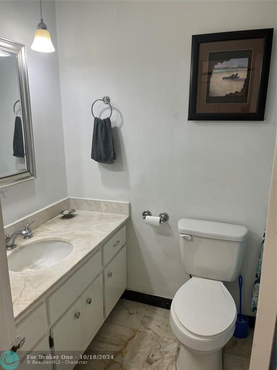 For Rent: $1,675 (0 beds, 1 baths, 320 Square Feet)