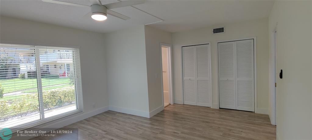 For Rent: $2,650 (2 beds, 2 baths, 983 Square Feet)