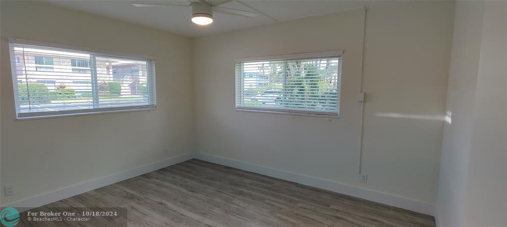 For Rent: $2,650 (2 beds, 2 baths, 983 Square Feet)