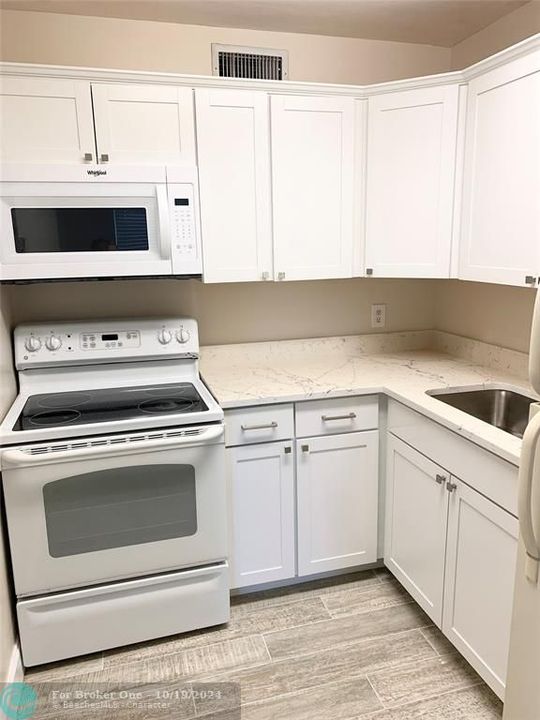 For Rent: $4,500 (1 beds, 1 baths, 800 Square Feet)