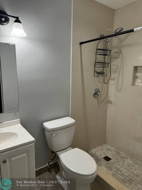 For Sale: $2,450 (3 beds, 2 baths, 2184 Square Feet)