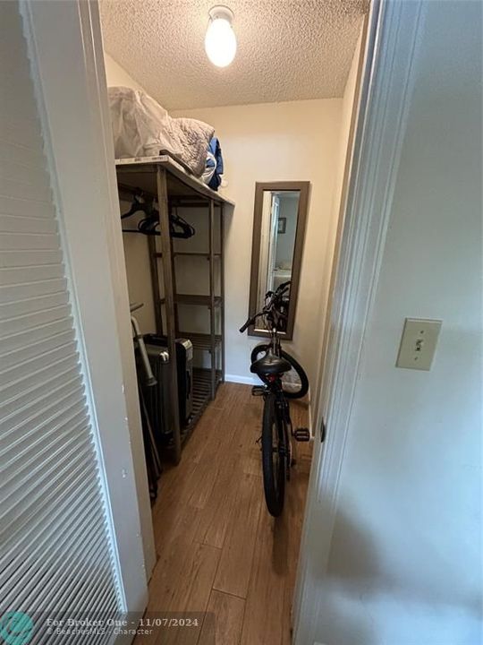 For Rent: $3,500 (2 beds, 2 baths, 1050 Square Feet)