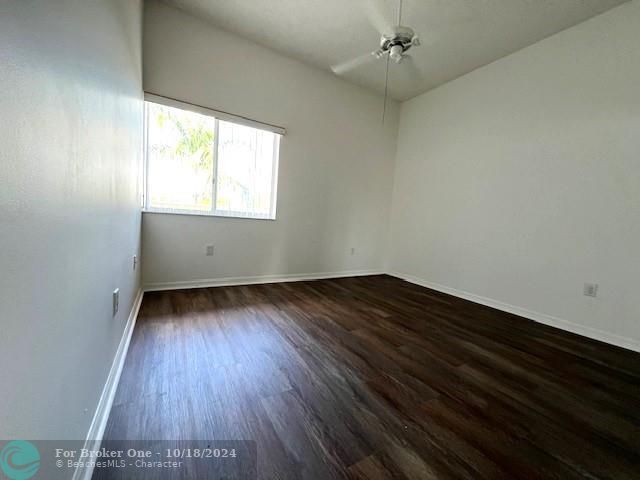 For Rent: $2,100 (2 beds, 2 baths, 1215 Square Feet)