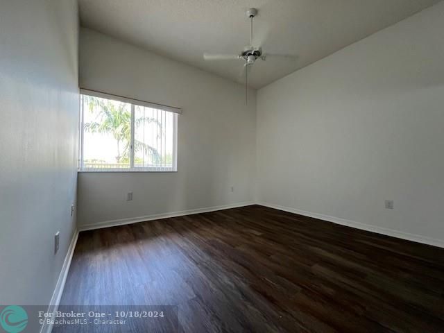 For Rent: $2,100 (2 beds, 2 baths, 1215 Square Feet)