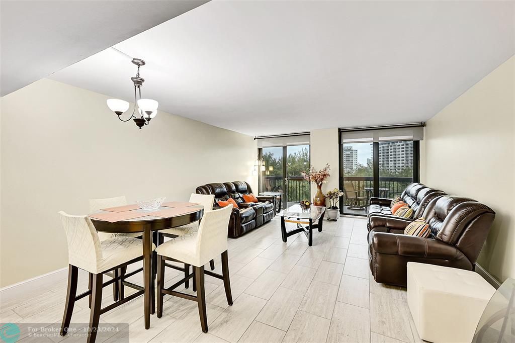 For Sale: $559,788 (2 beds, 2 baths, 1450 Square Feet)