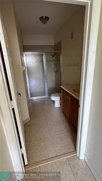 For Rent: $2,850 (3 beds, 2 baths, 1210 Square Feet)