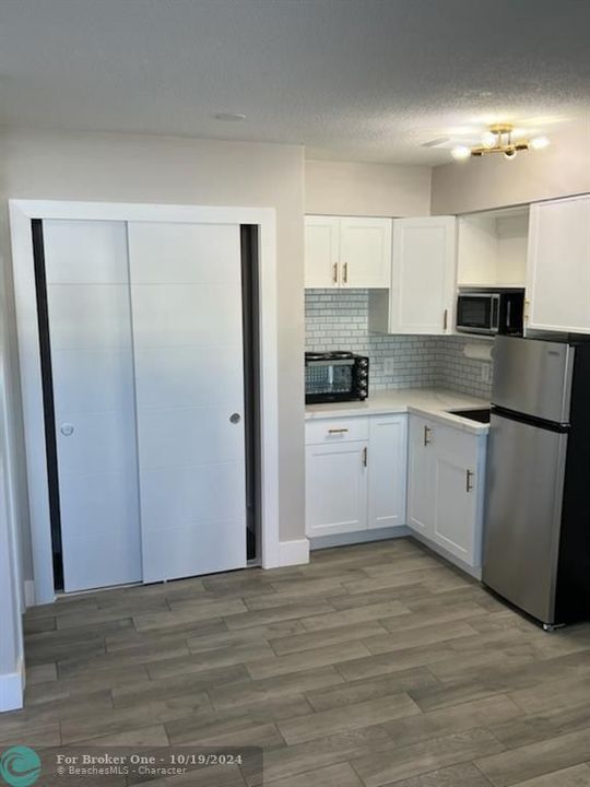 For Rent: $1,625 (0 beds, 1 baths, 400 Square Feet)