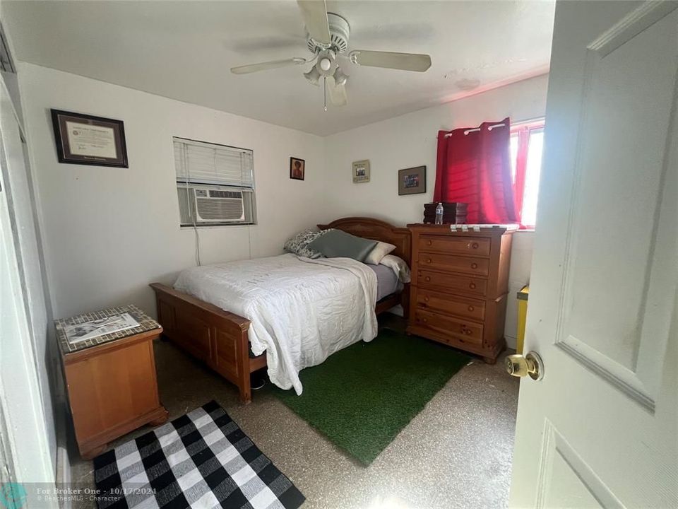 For Sale: $330,000 (3 beds, 2 baths, 1430 Square Feet)