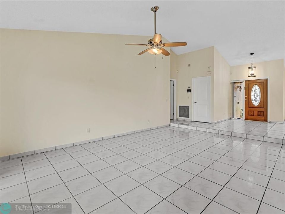 For Sale: $599,000 (3 beds, 2 baths, 2381 Square Feet)