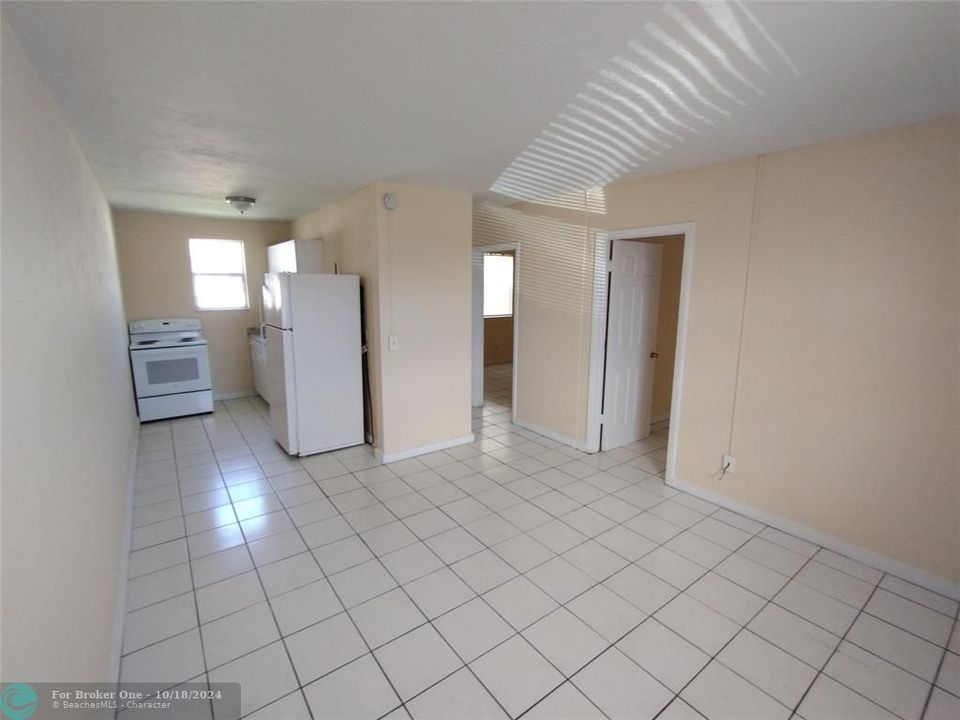 For Rent: $1,650 (2 beds, 1 baths, 775 Square Feet)