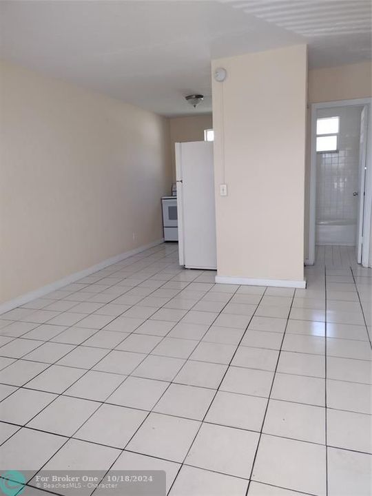 For Rent: $1,650 (2 beds, 1 baths, 775 Square Feet)