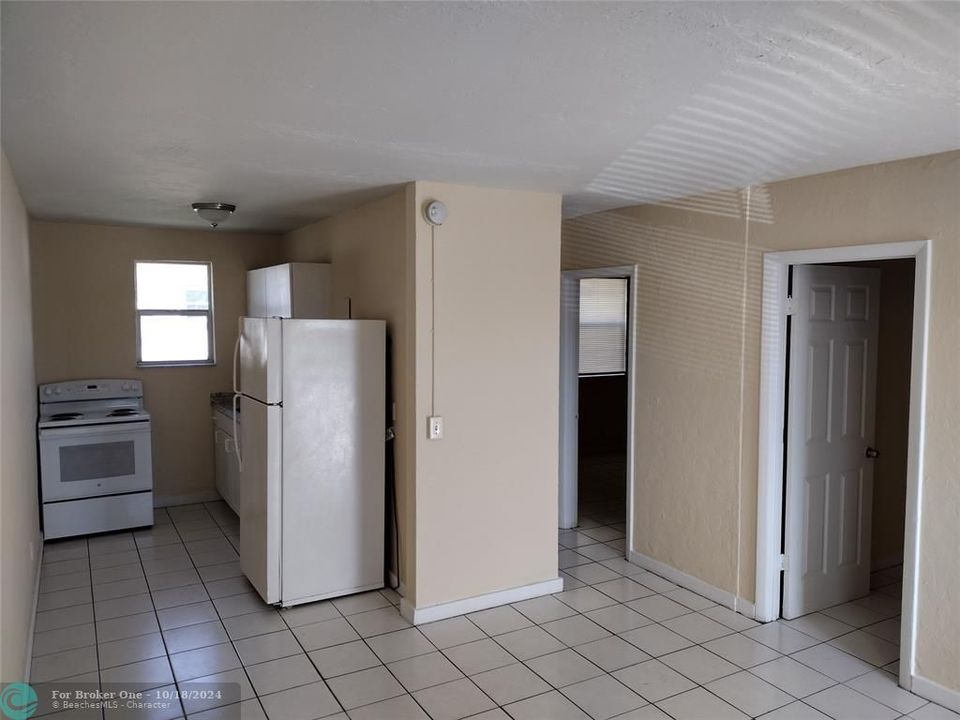 For Rent: $1,650 (2 beds, 1 baths, 775 Square Feet)