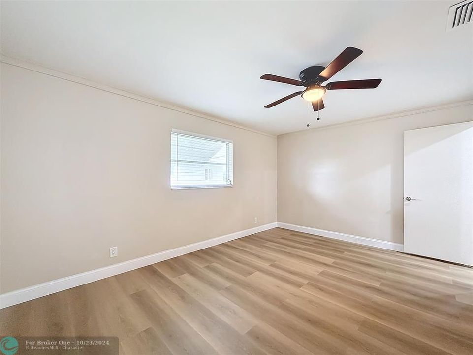 For Sale: $397,500 (2 beds, 2 baths, 1635 Square Feet)