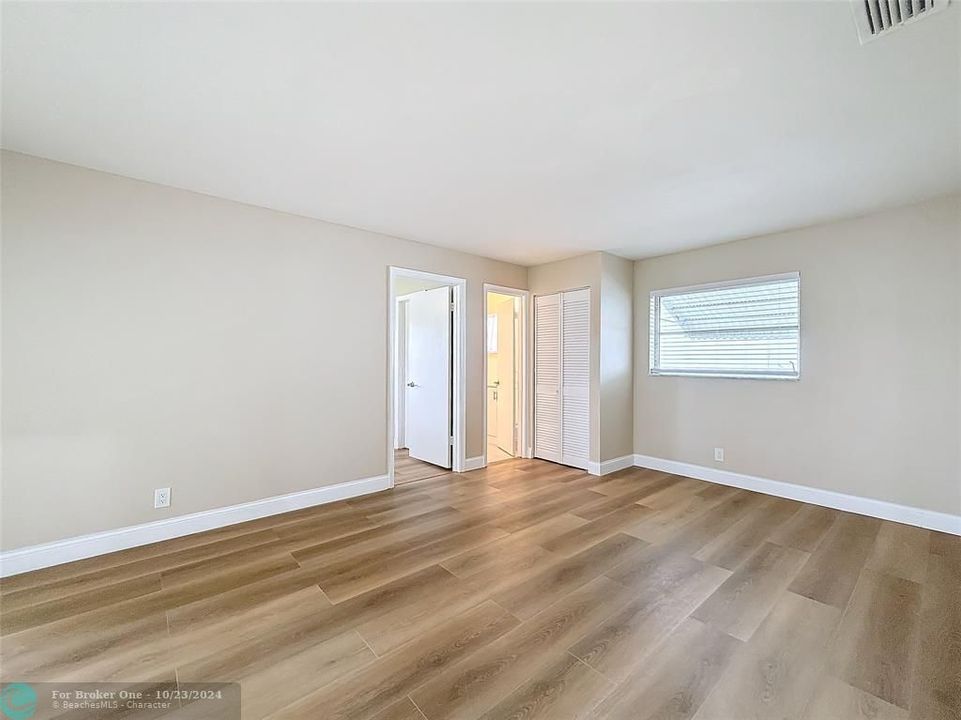 For Sale: $397,500 (2 beds, 2 baths, 1635 Square Feet)