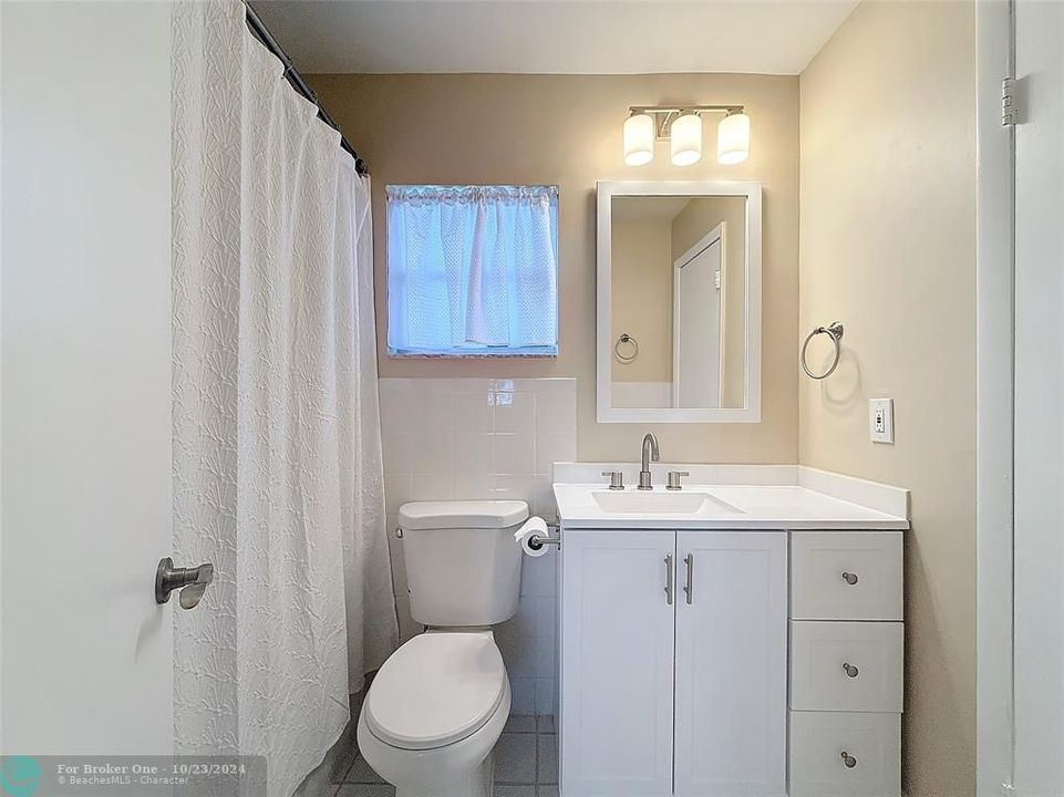 For Sale: $397,500 (2 beds, 2 baths, 1635 Square Feet)