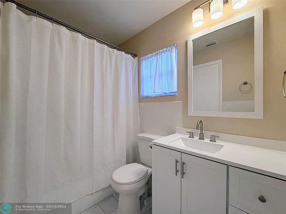 For Sale: $397,500 (2 beds, 2 baths, 1635 Square Feet)