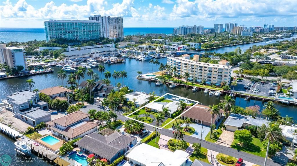 For Sale: $1,975,000 (3 beds, 3 baths, 1514 Square Feet)