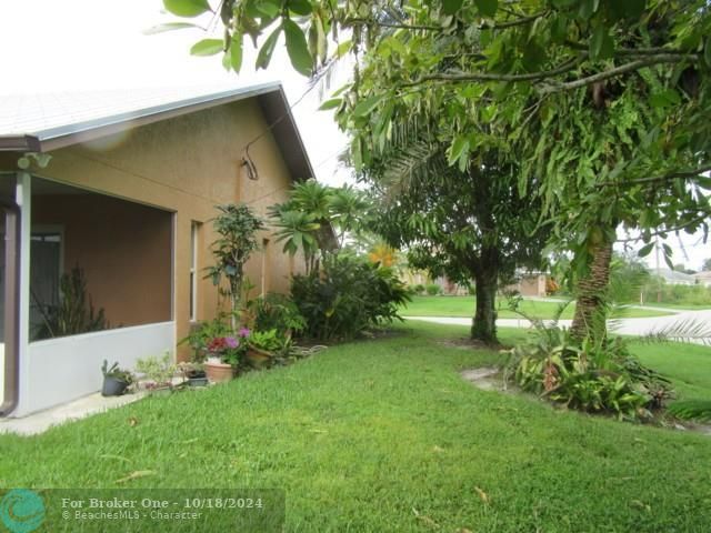 En Venta: $499,900 (3 camas, 2 baños, 1962 Pies cuadrados)