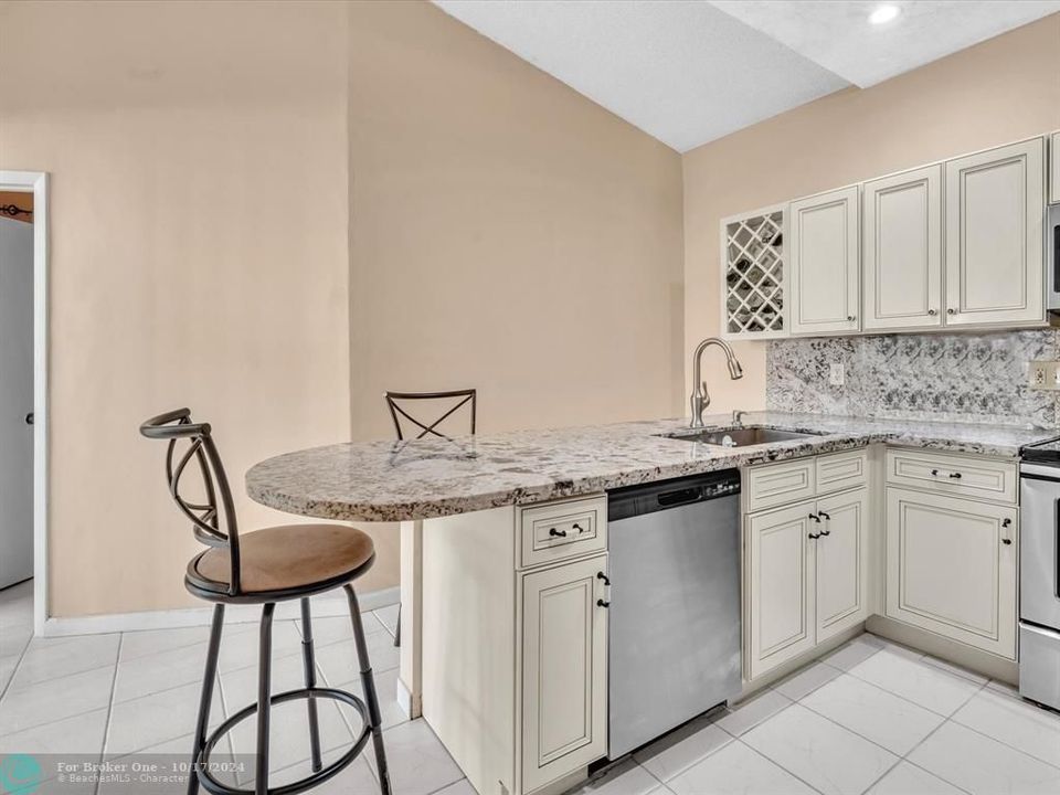 For Sale: $585,000 (4 beds, 2 baths, 1668 Square Feet)