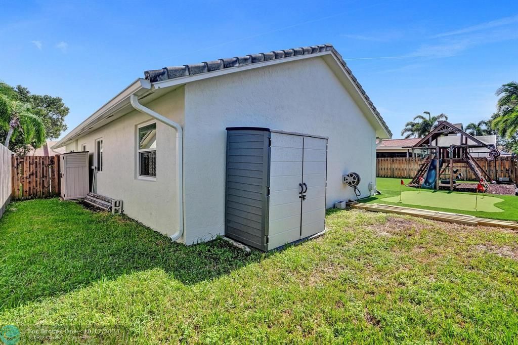 For Sale: $600,000 (3 beds, 2 baths, 2146 Square Feet)