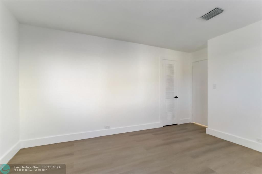 For Sale: $2,995 (2 beds, 2 baths, 1170 Square Feet)